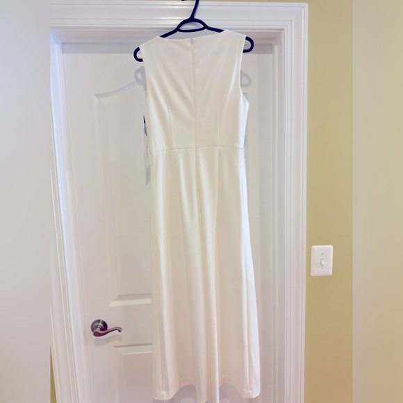 Women’s Calvin Klein white jumper size 8, NWT. Excellent condition. Never worn - Picture 2 of 3